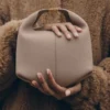 Béri Edition Textured Taupe