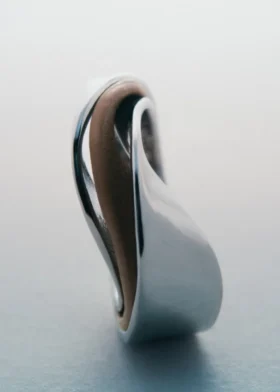 Ormé Ring Edition Silver in rhodium with Taupe Leather